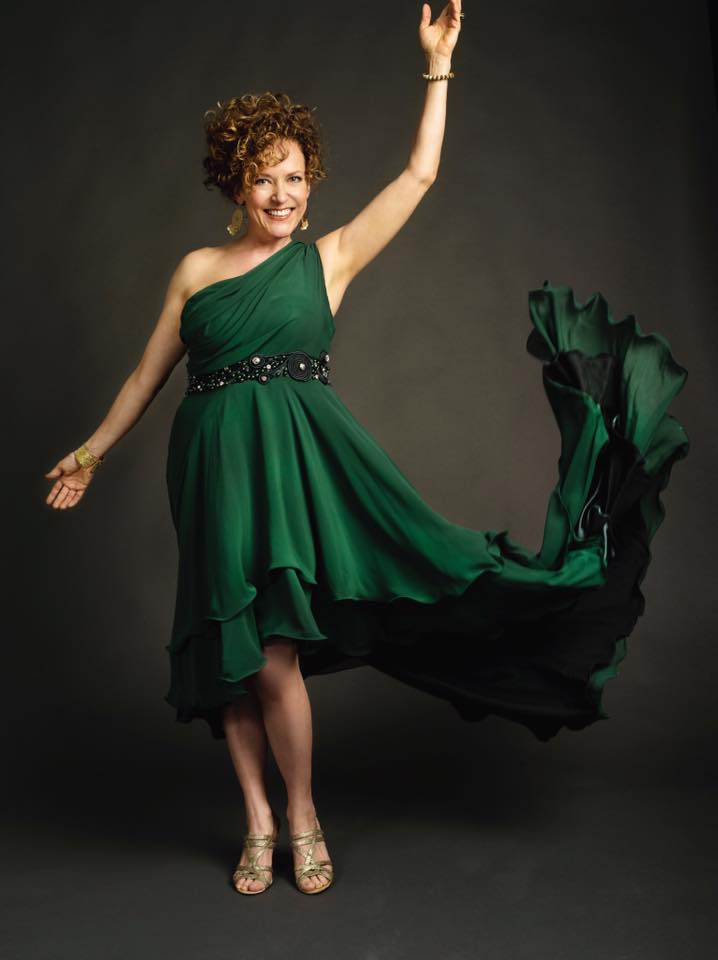 Anna Baxter – Opera Singe